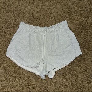 Women’s Lululemon Inner Glow High-Rise Short 3” Grey Size 12
